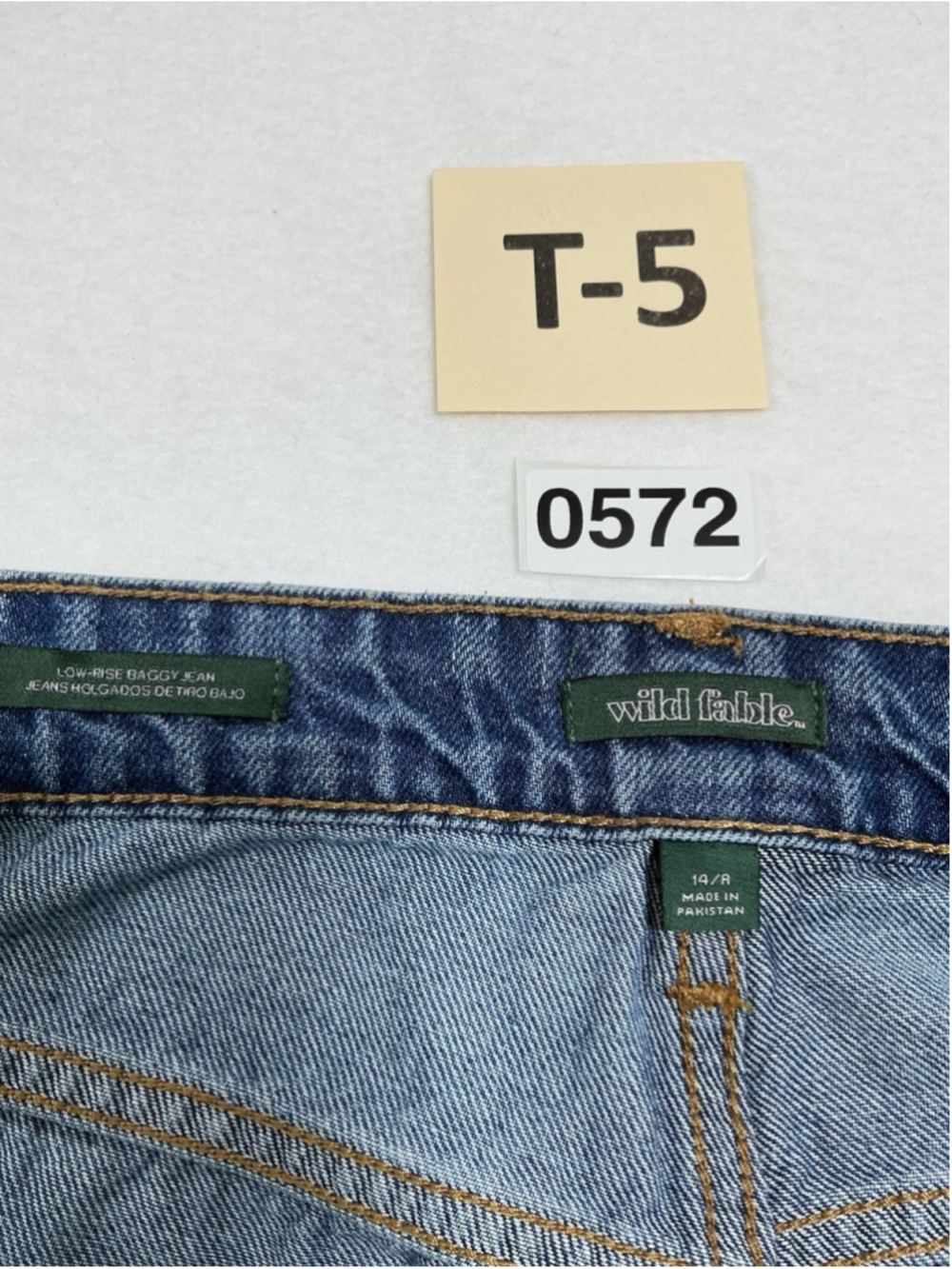 Womans NWT Wild Fable Baggy Blue Jeans Size 14 - Picture 5 of 7